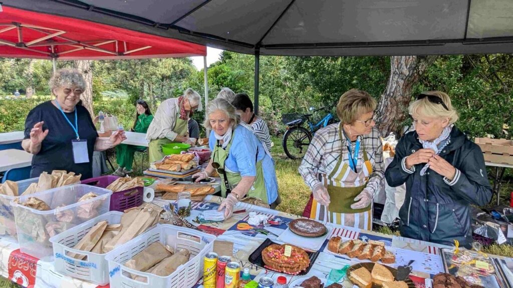 Vide Grenier La Rochelle - La Genette comité